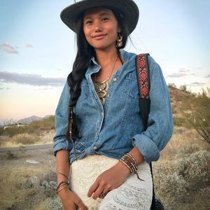 Meet your Posher, Lauren